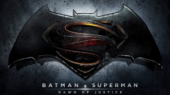 BATMAN v SUPERMAN, a swarm decides!