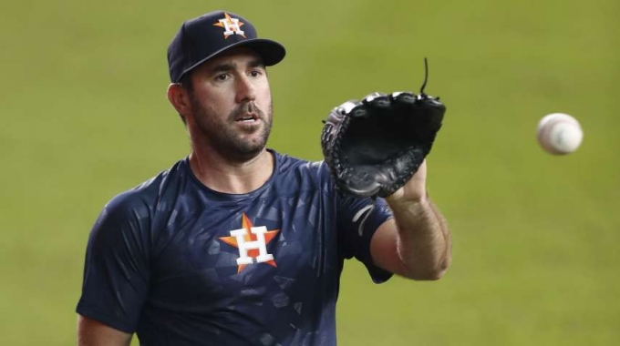 Swarming MLB: AI Picks for September 5th